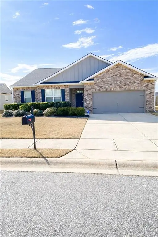 2108 Sawgrass Drive, Hampton, GA 30228