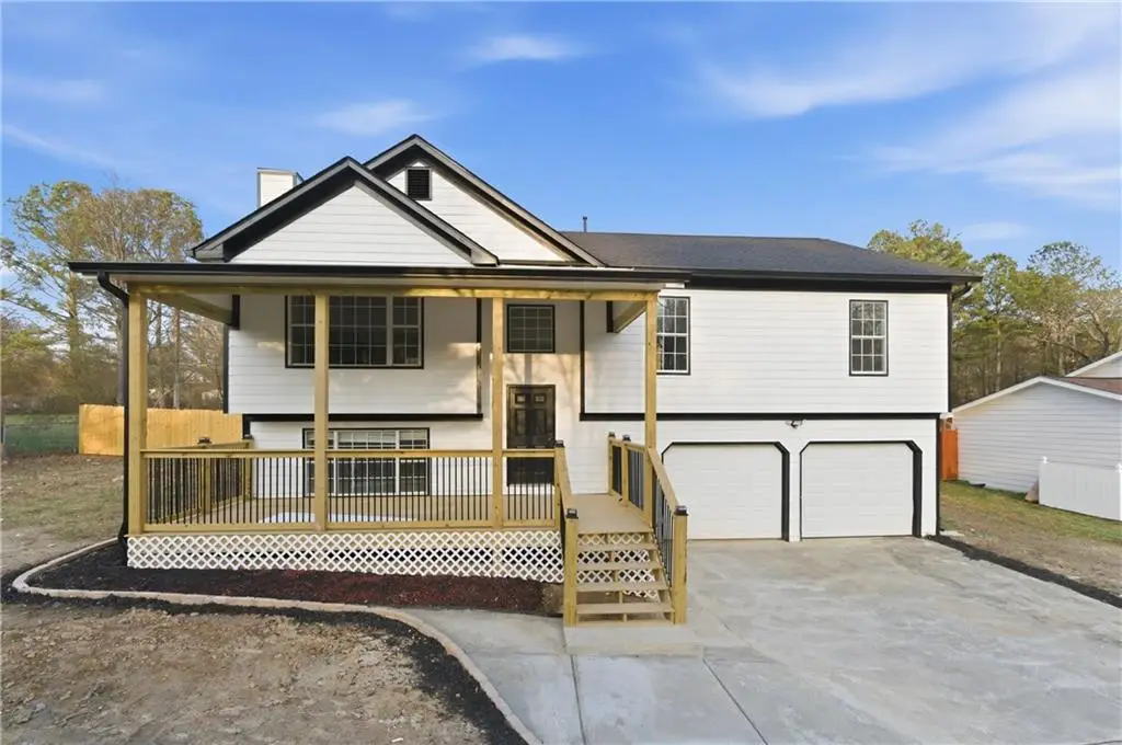 3363 Old Oaks Rd, Buford, GA 30519 - #1