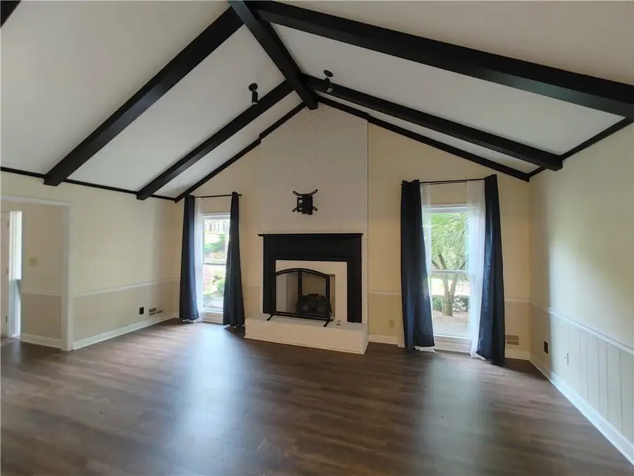 820 Oakhaven Drive, Roswell, GA 30075 - #3