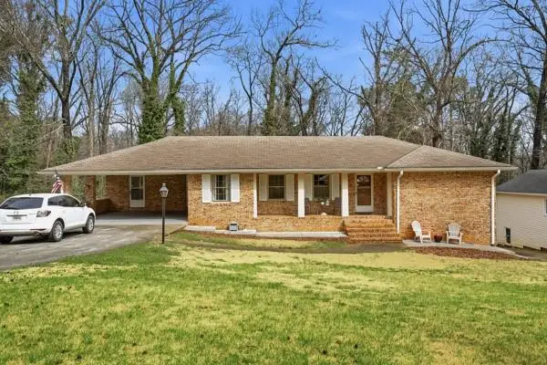 552 Ben Court Sw, Lilburn, GA 30047