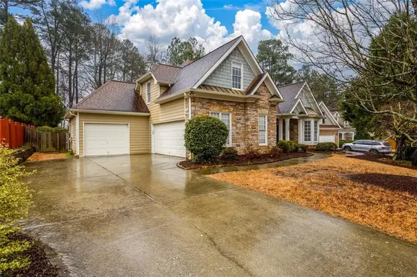 284 Graymist Path, Loganville, GA 30052