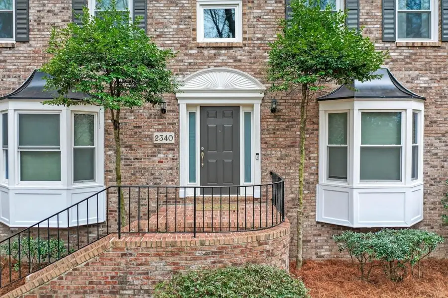 2340 Defoors Ferry Road Nw, Atlanta, GA 30318 - #2