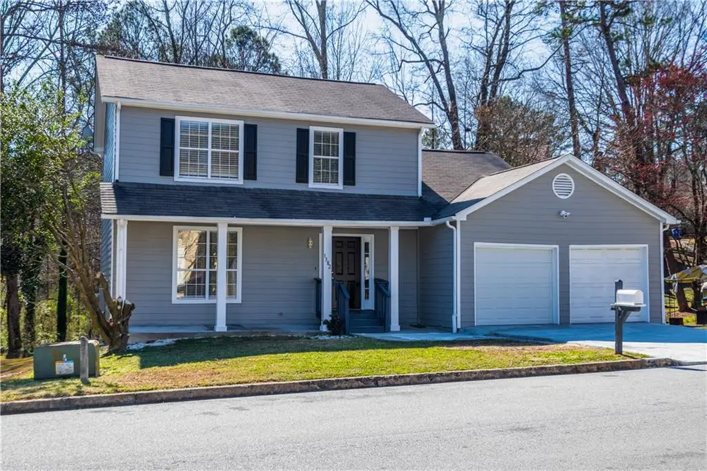 1382 Stoneleigh Way, Stone Mountain, GA 30088 - #1