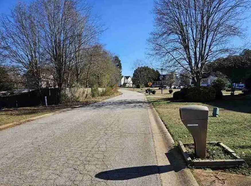 405 Pine Valley Dr, Powder Springs, GA 30127 - #3