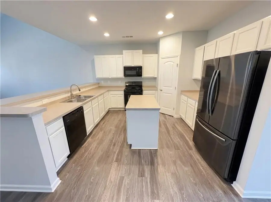 943 Liberty Bell Run, Hoschton, GA 30548 - #2