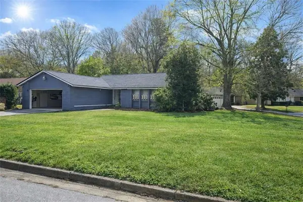 3235 Cadiz Circle, South Fulton, GA 30349