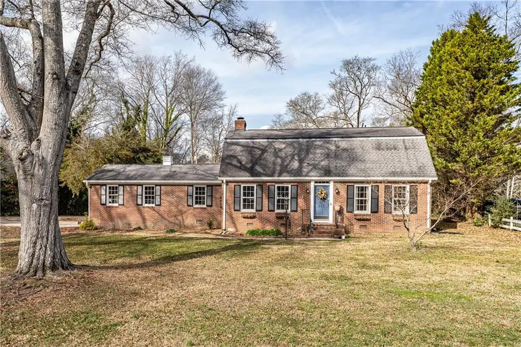 227 W Lakeshore Drive Se, Rome, GA 30161 - #1