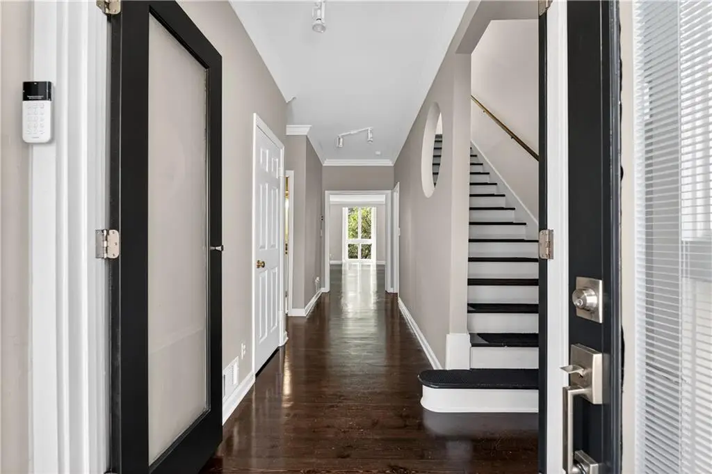 1 Willow Glen Ne, Atlanta, GA 30342 - #1