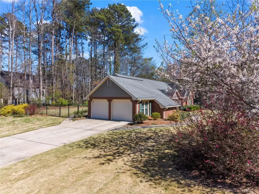 146 Lakeside Drive Nw, Kennesaw, GA 30144 - #2