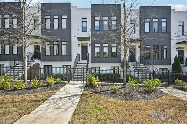 1108 Briar Cove Circle, Atlanta, GA 30329