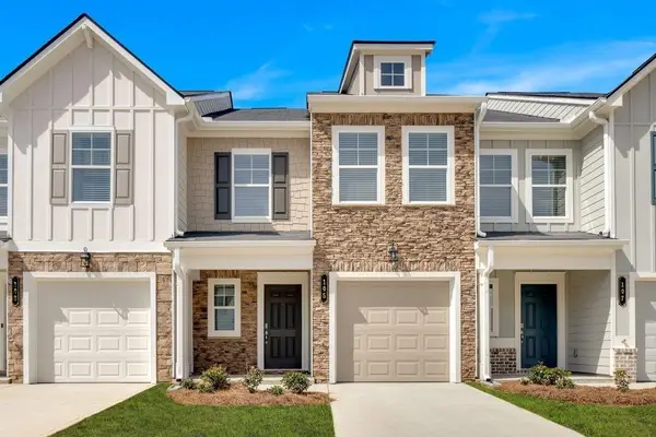 105 Village Green Drive, Adairsville, GA 30103