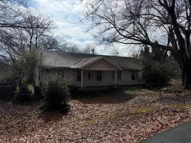 5621 Church Street, Flowery Branch, GA 30542 - #3