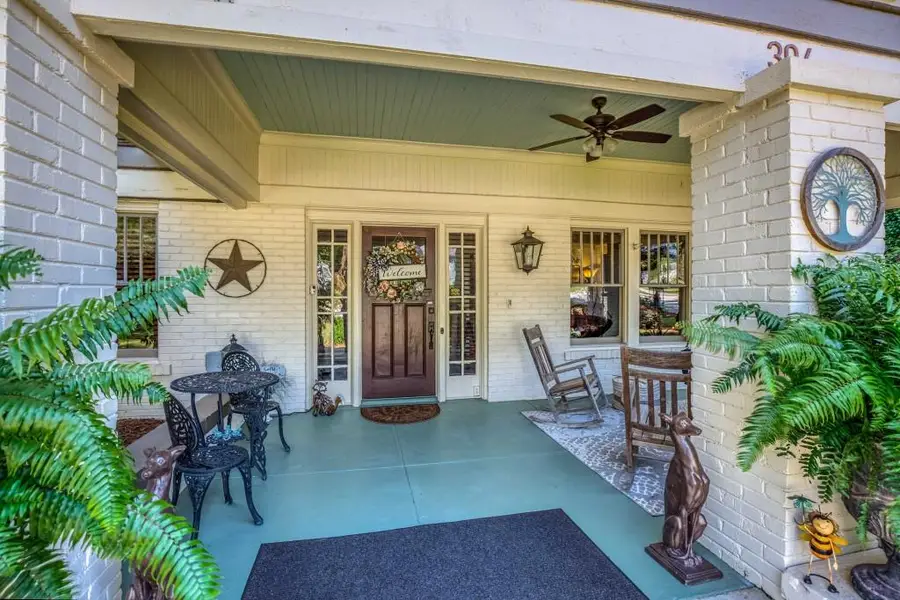 304 Edwards Street, Monroe, GA 30655 - #3