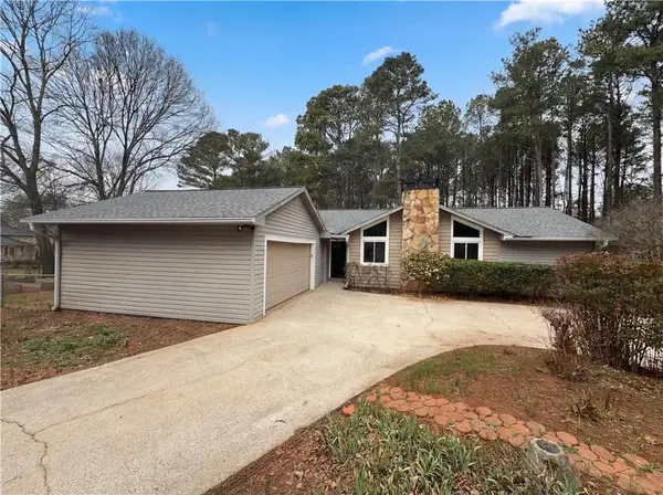 404 Pine Ridge Court, Woodstock, GA 30188