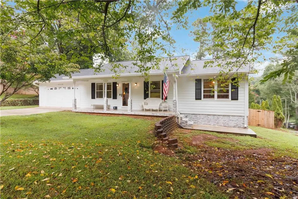 6428 Paradise Point Road, Flowery Branch, GA 30542 - #1