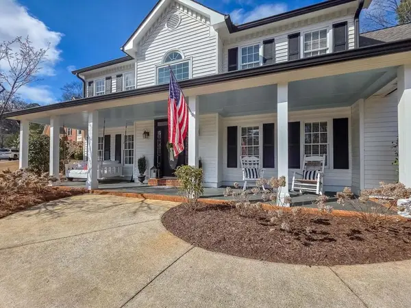 6084 Fairlong Point Nw, Acworth, GA 30101