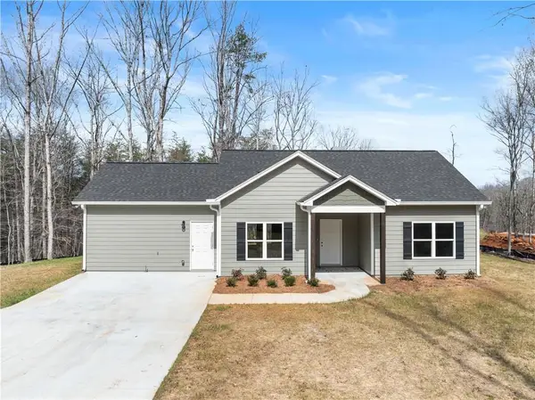 51 Hawks Ridge Court, Cleveland, GA 30528