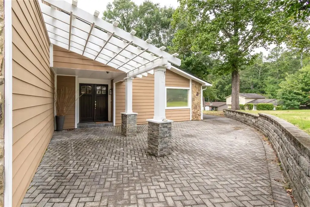 1050 Terramont Drive, Roswell, GA 30076 - #1