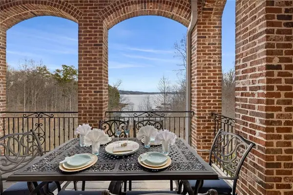 9020 Old Terry Ford Road, Gainesville, GA 30506