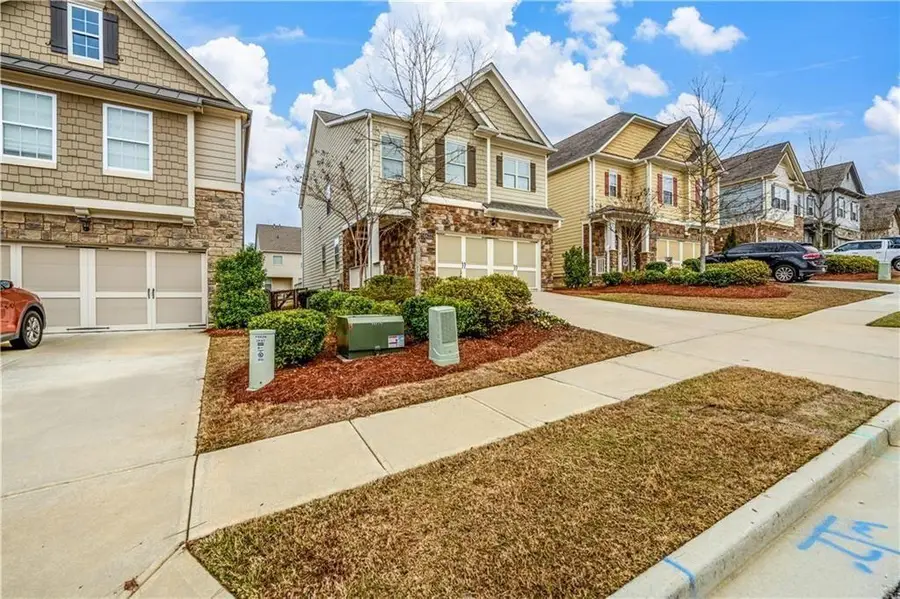 6622 Trailblazer Road, Flowery Branch, GA 30542 - #3