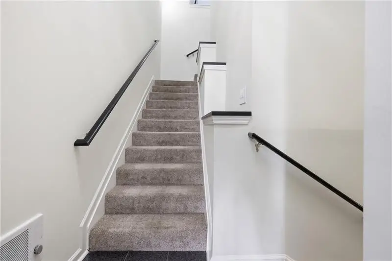 4246 River Green Drive Nw #202, Atlanta, GA 30327 - #2