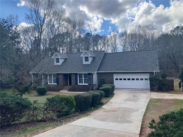 215 Brookwood Lane, Fayetteville, GA 30215