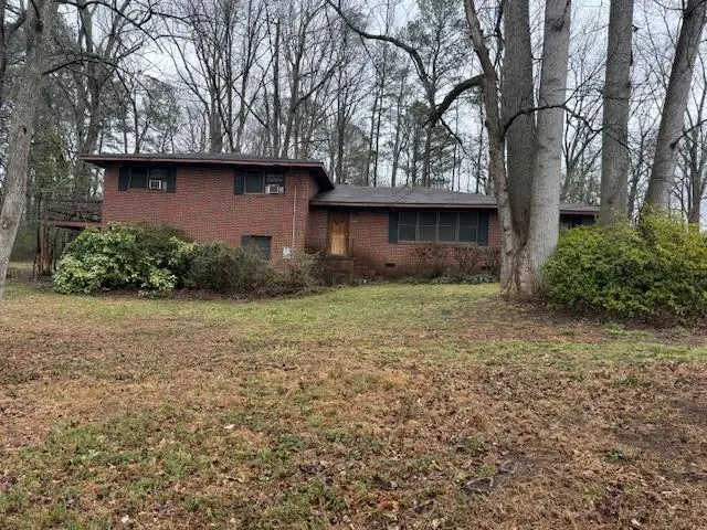 6896 Florence Dr, Lithia Springs, GA 30122 - #1