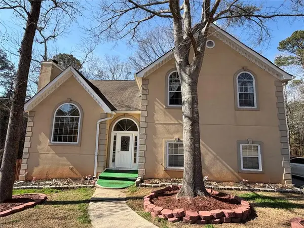 9491 Lakeview Court, Douglasville, GA 30135