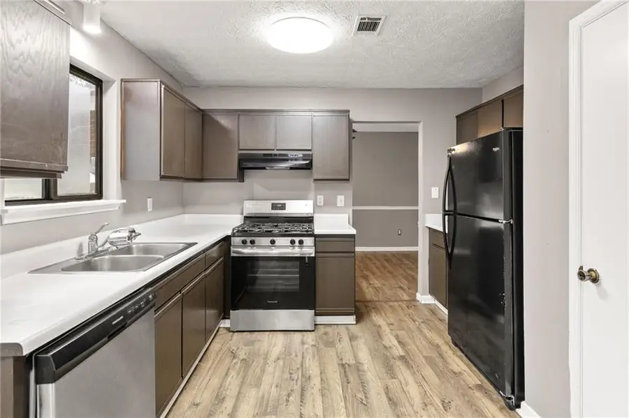 5328 Biffle Down Road, Stone Mountain, GA 30088 - #3