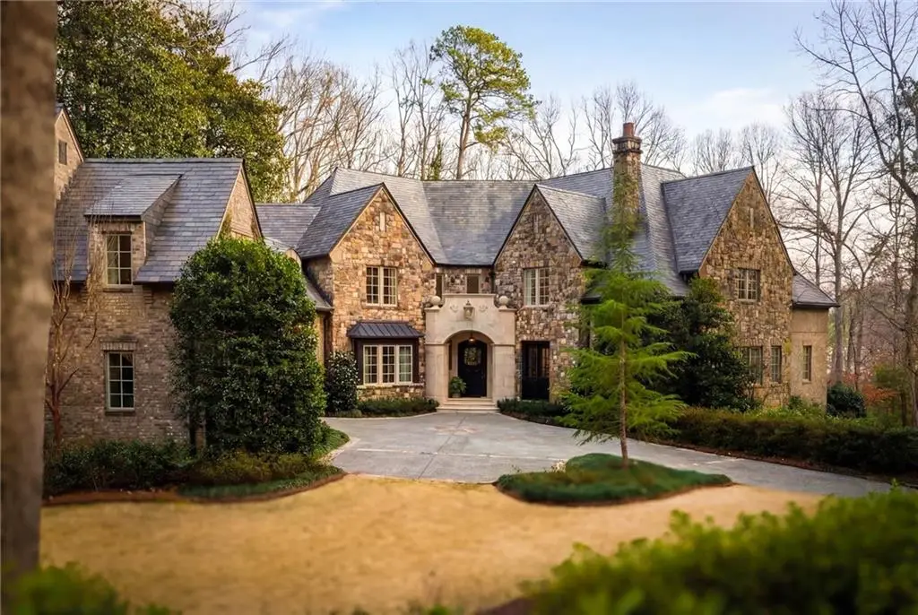 660 W Conway Drive Nw, Atlanta, GA 30327 - #1