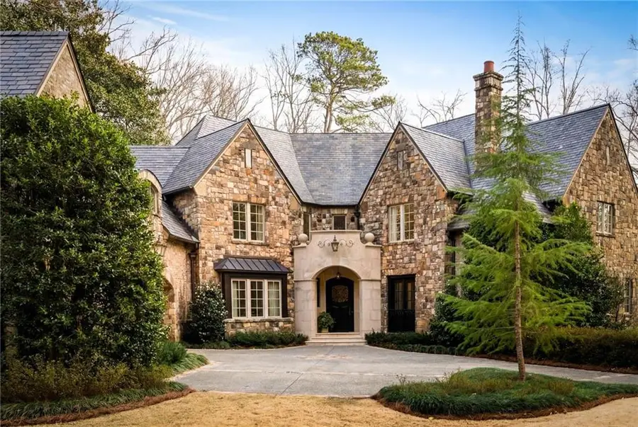 660 W Conway Drive Nw, Atlanta, GA 30327 - #2