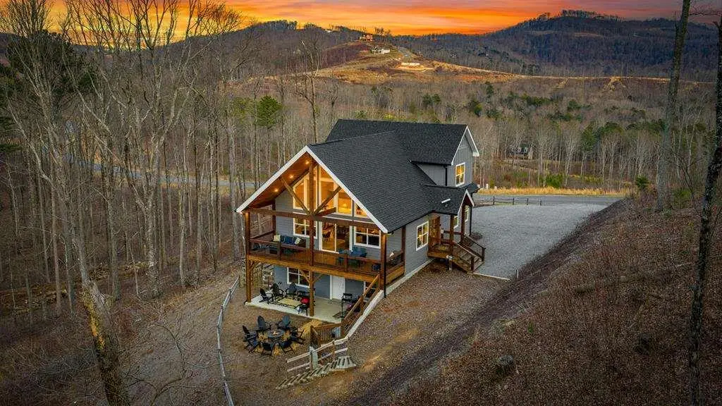 1016 Twisted Oak Road, Talking Rock, GA 30175 - #1