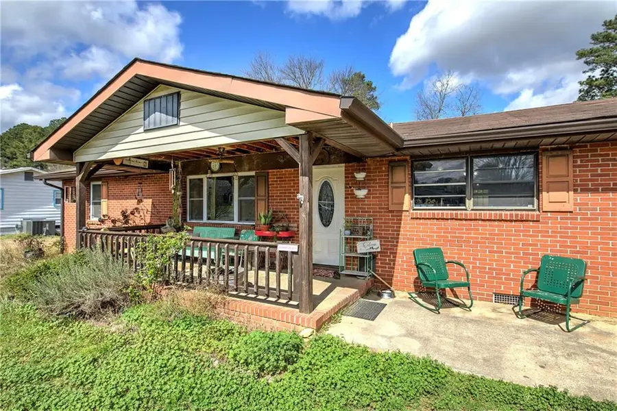 29 Johns Drive Ne, Rome, GA 30165 - #2