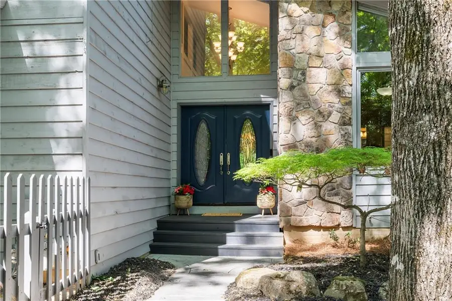 115 Lakeview Ridge E, Roswell, GA 30076 - #3