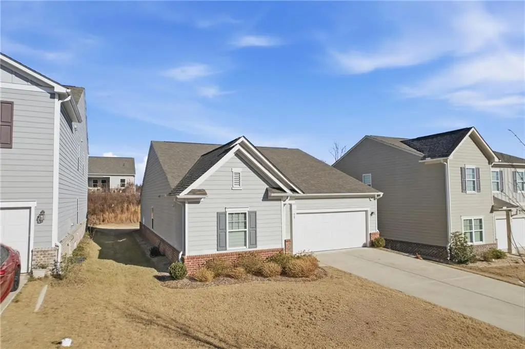 71 Carnaby Street, Winder, GA 30680 - #1