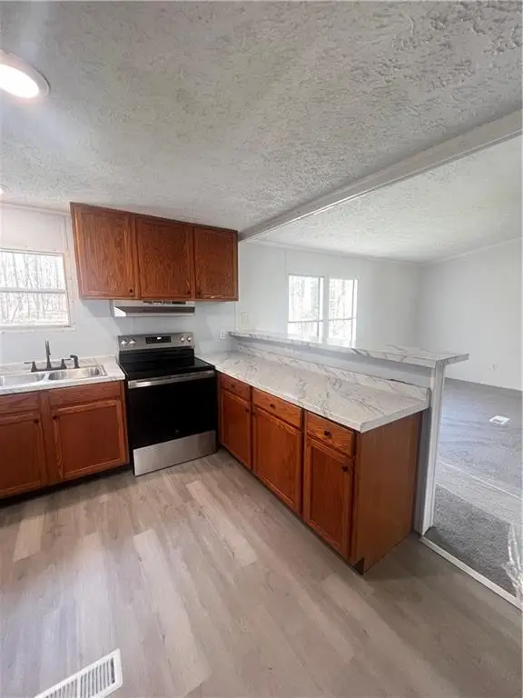 886 Walnut Dr, Monroe, GA 30655 - #2