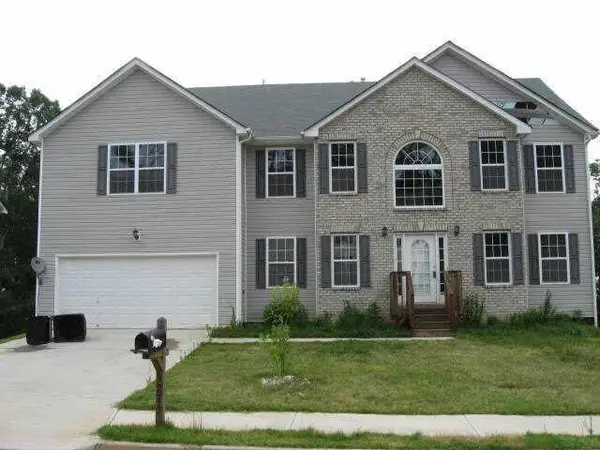 3275 Hunting Creek Pass, Douglasville, GA 30135