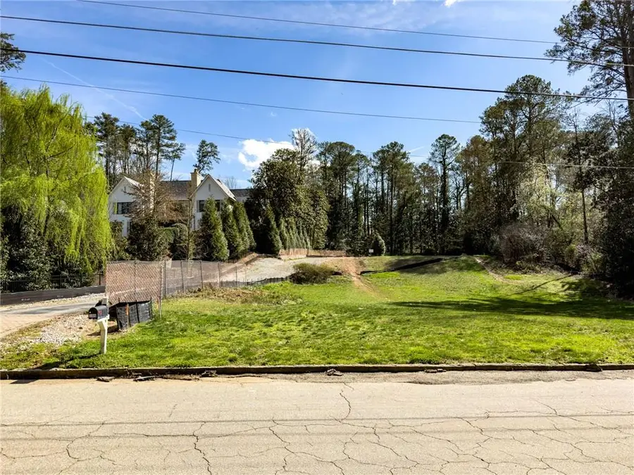 386 King Road Nw, Atlanta, GA 30342 - #3