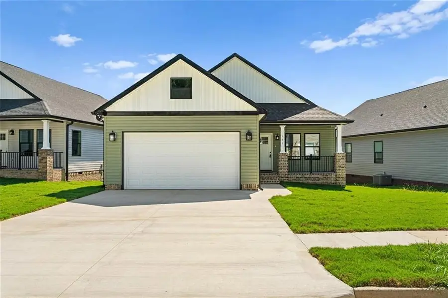 152 Washington St, Dalton, GA 30721 - #2