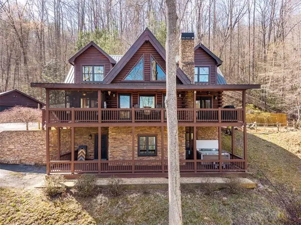 91 Whispering Lake Way, Blue Ridge, GA 30513