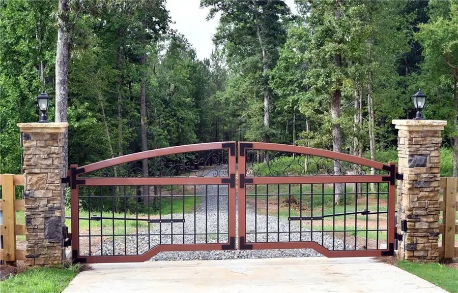 406 Mulberry Road, Winder, GA 30680 - #2