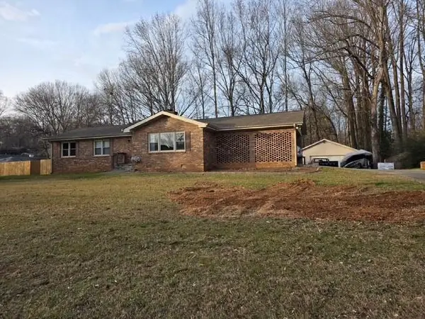 201 Dillard Drive Ne, Kennesaw, GA 30144