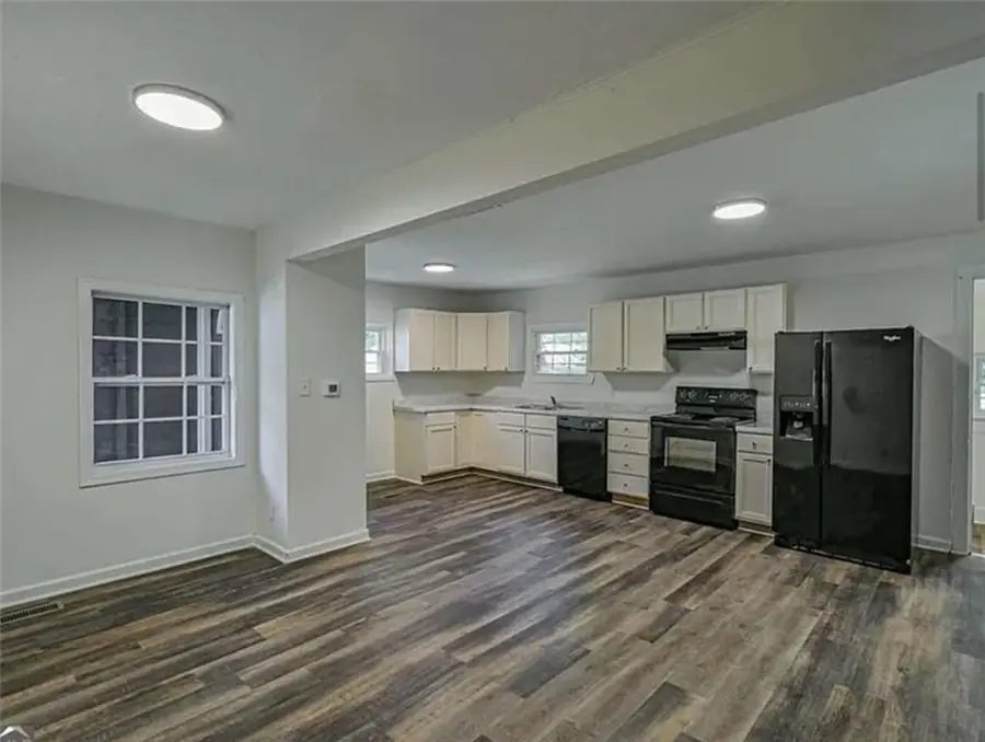 24 E Main Street, Gainesville, GA 30501 - #3