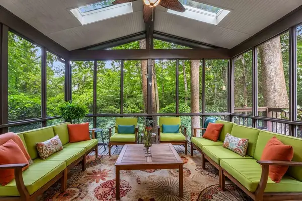 617 Kimberly Lane Ne, Atlanta, GA 30306