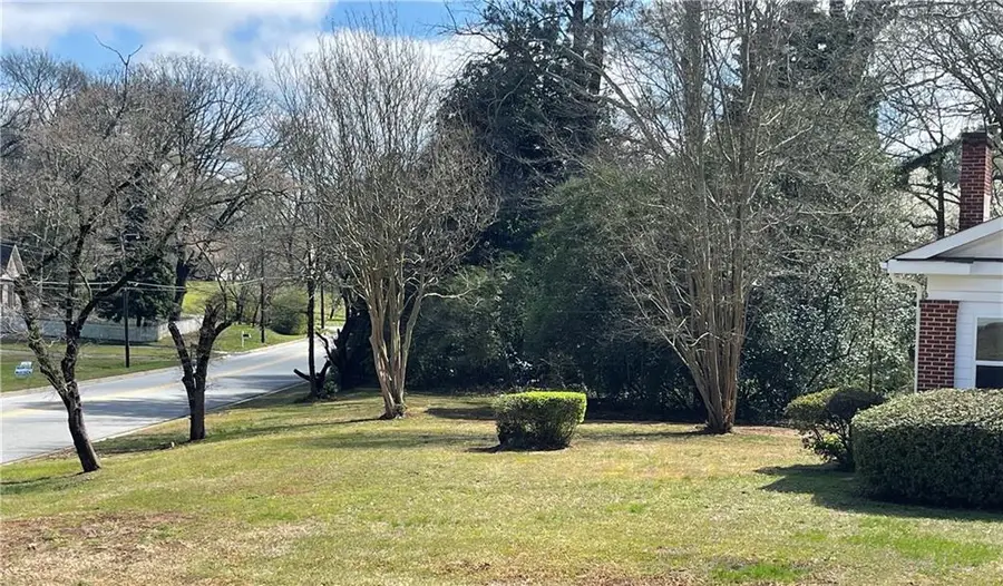 105 Greene Street Ne, Fairburn, GA 30213 - #3