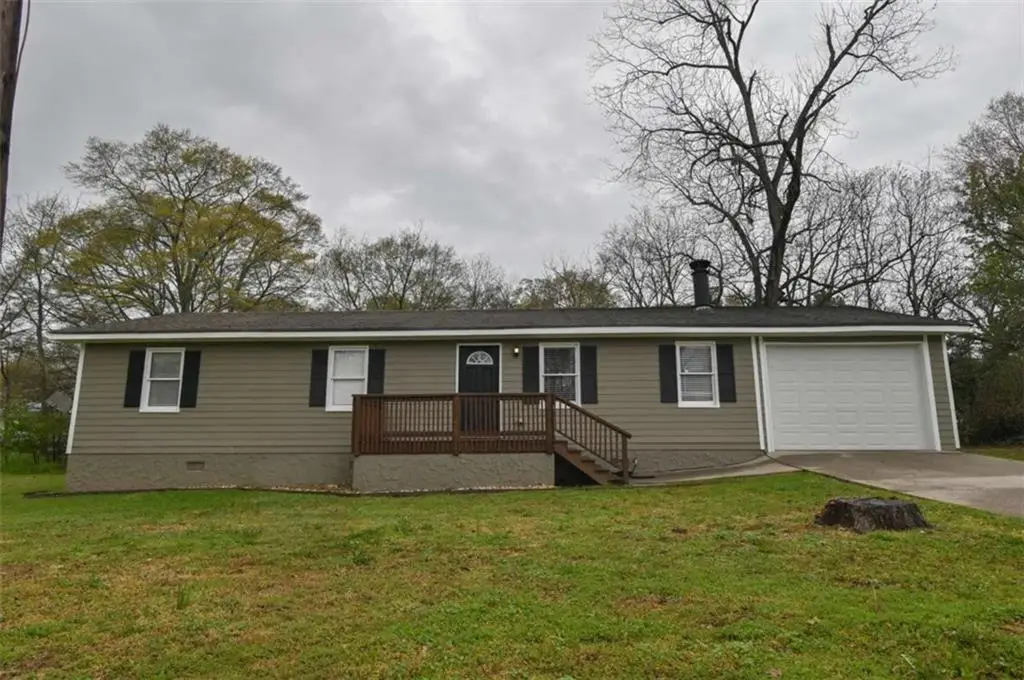 335 Poplar Ave., Social Circle, GA 30025 - #1