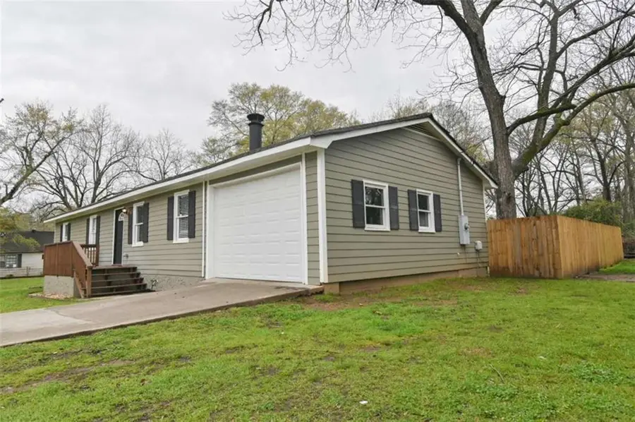335 Poplar Ave., Social Circle, GA 30025 - #2
