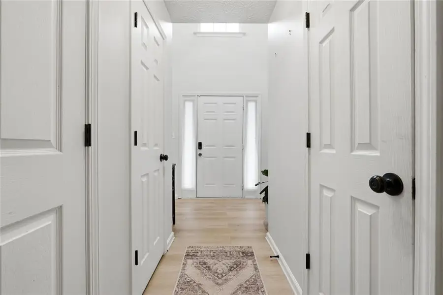 3763 SW Jonathan Glen Way Sw, Snellville, GA 30039 - #3