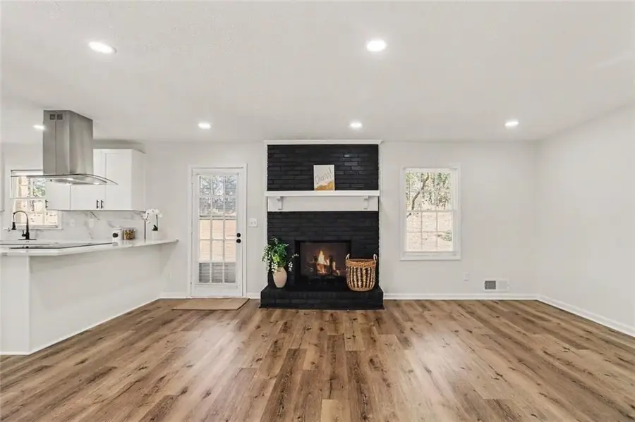 2142 Colonial Oak Way Sw, Stone Mountain, GA 30087 - #3