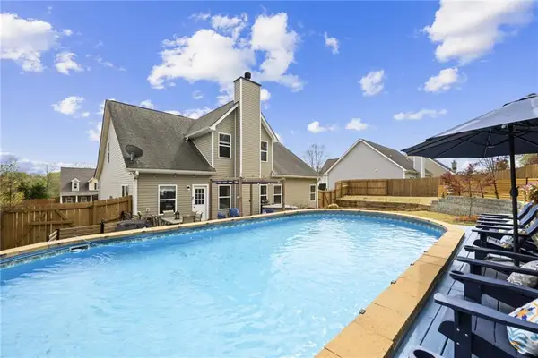 5645 Wooded Valley Way, Flowery Branch, GA 30542